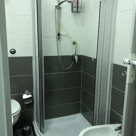 فندق مبيت وإفطار Angel 3*