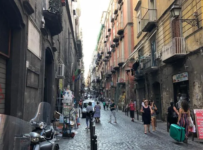 Angel Couette-café Naples